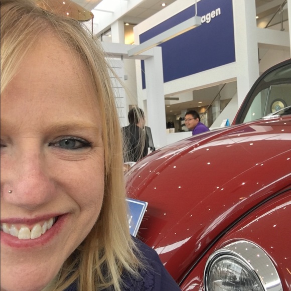 Meet your Posher, Melissa - Picture 1 of 1